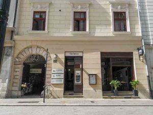 CRACOVIE HOTEL RECOMMANDE DANS QUARTIER TOURISTIQUE