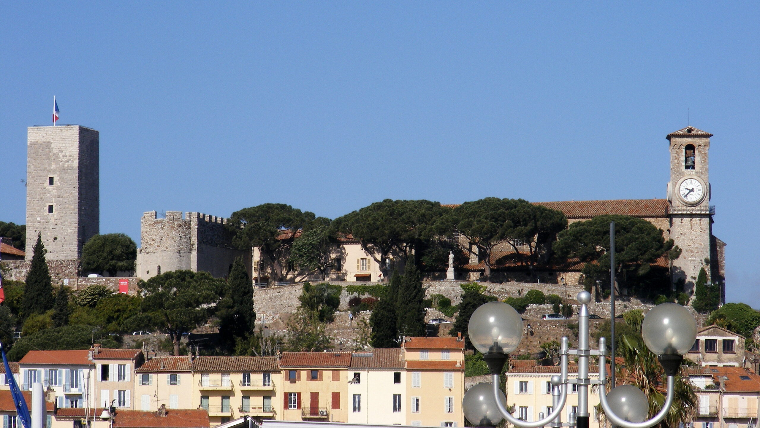Cannes estelle une ville sûre, quels quartiers éviter à Cannes
