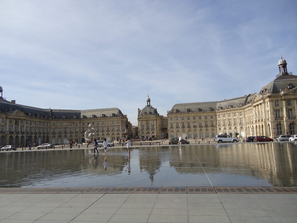 Bordeaux walking tour in 1 day