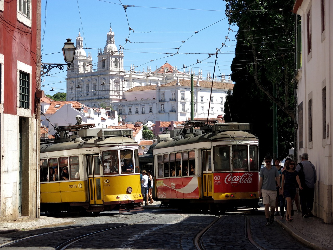 7-travel-mistakes-to-avoid-making-in-lisbon-portugal-travel-mistakes