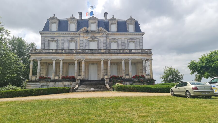 Château de By