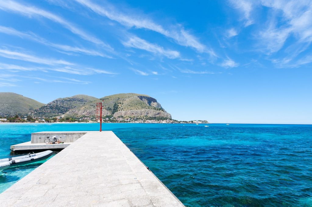 La mejor zona de Palermo para la playa lejos de zonas a evitar