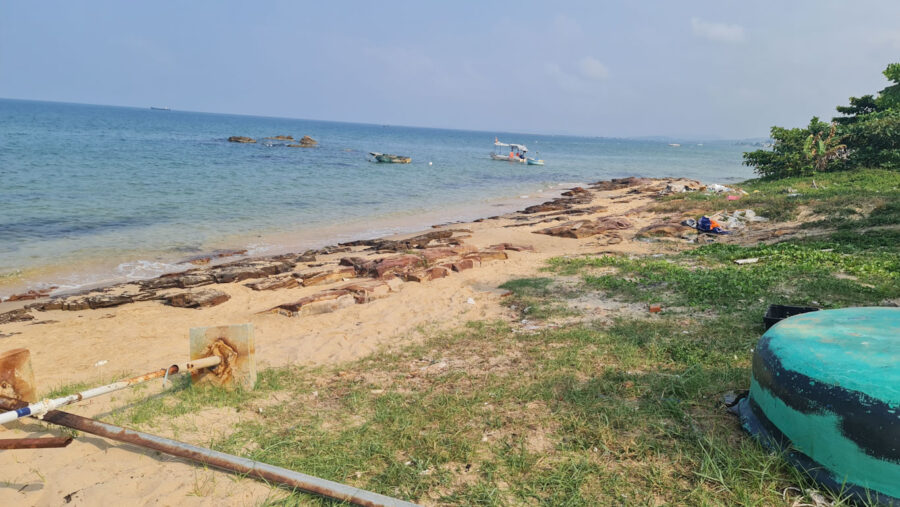 Plage sale