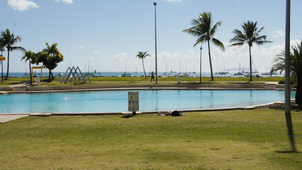 AIRLIE BEACH i vår dronning på Queensland