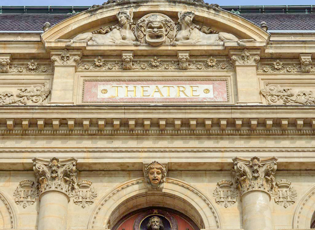 En af de smukkeste pladser i Lyon, Place des Jacobins og dens teater i Lyon